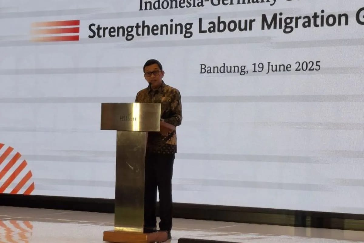 Menteri P2MI