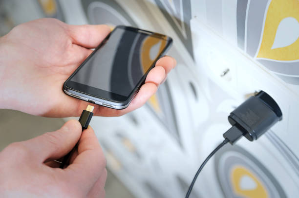 5 Tips Ampuh Supaya Ngecas HP Android Lebih Cepat