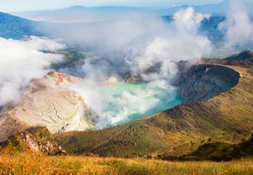 Kawah Ijen Bondowoso: Pesona Api Biru di Ujung Timur Jawa