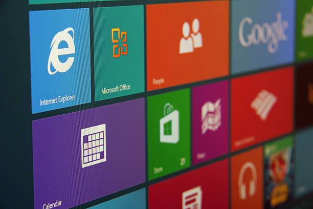 Perkembangan Sistem Operasi Komputer: Dari DOS Hingga Windows 11