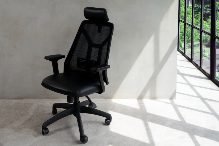 Tips Memilih Kursi Kerja Ergonomis yang Bisa Dilipat: Kunci Produktivitas dan Kesehatan di Era Fleksibel