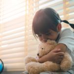 Tips Menghadapi Anak yang Sering Merasa Insecure: Membangun Kepercayaan Diri dan Ketahanan Mental Sejak Dini