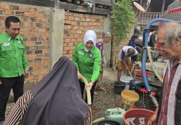 Hadapi Kemarau Panjang, PKB Salurkan Bantuan Air Bersih ke Tujuh Desa di Muara Enim